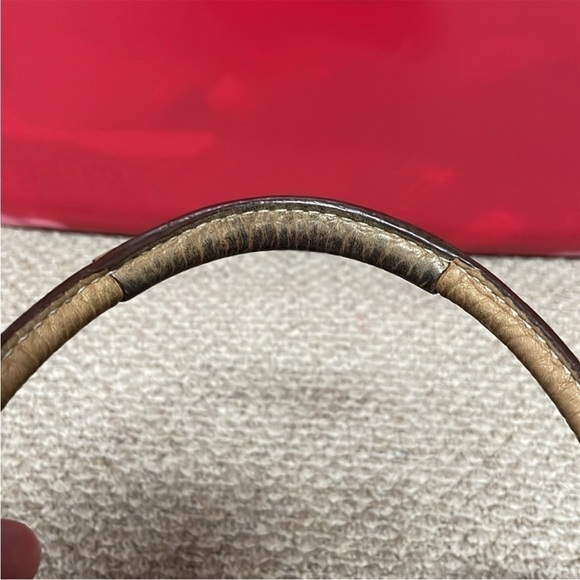 Coach leather shoulder purse in camel color - Picture 3 of 16